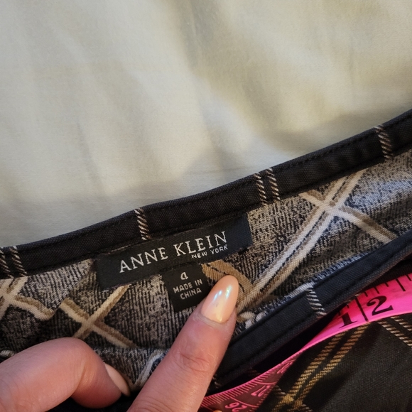 Diamond print skirt size 4 - Picture 4 of 4